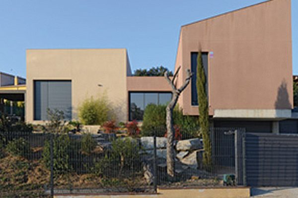 Casa unifamiliar estilo contemporaneo